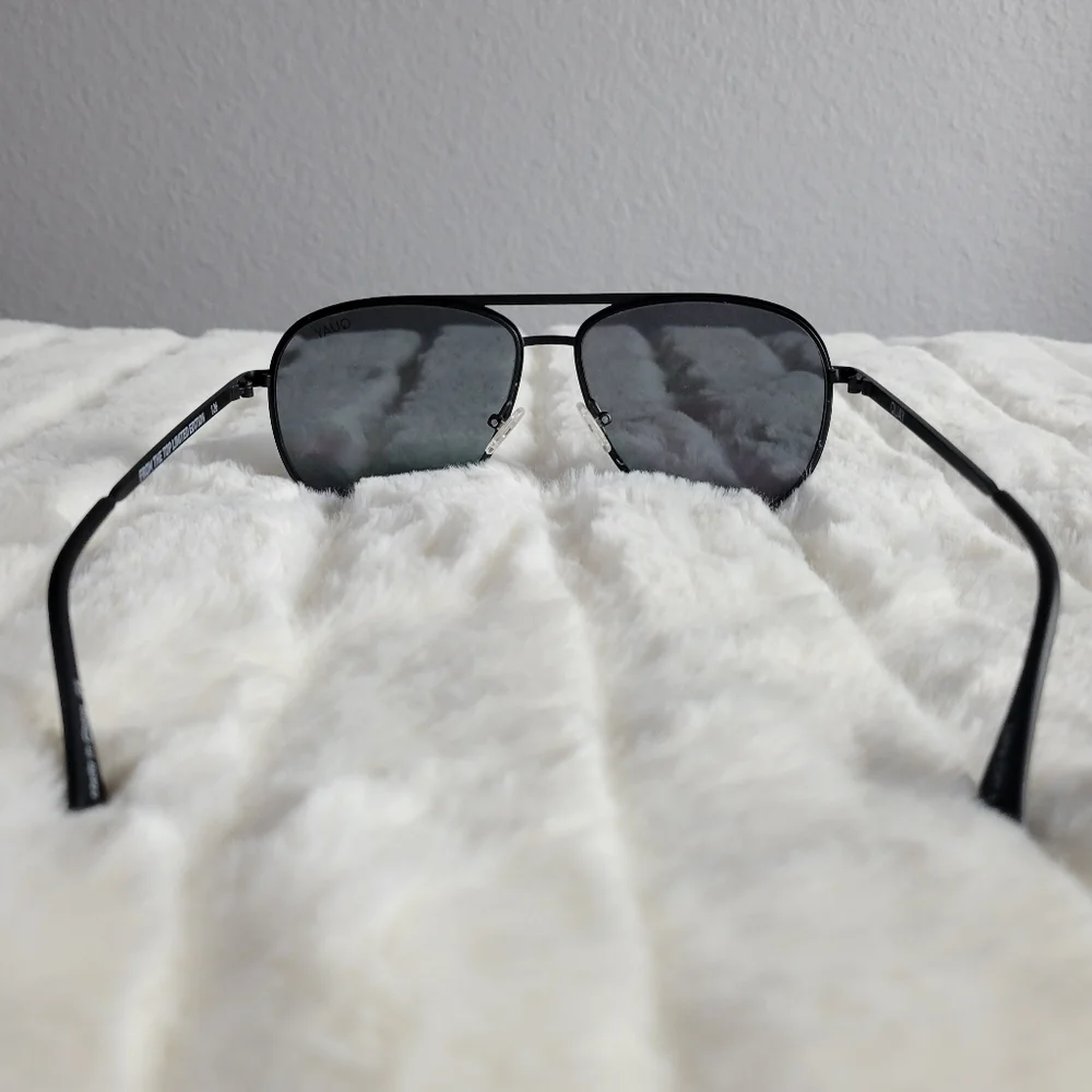 QUAY // ltd ed lizzo luxe rhinestone aviators matte black frame smoke lenses